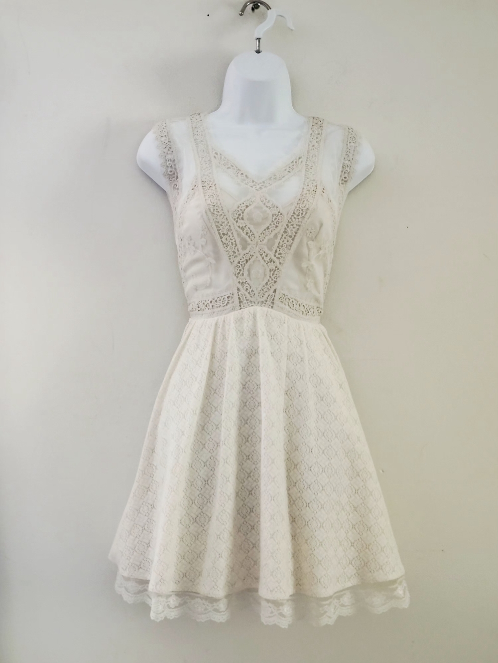 Free People Victoria Lace & Embroidery Mini Dress Size:6 Color: Ivory